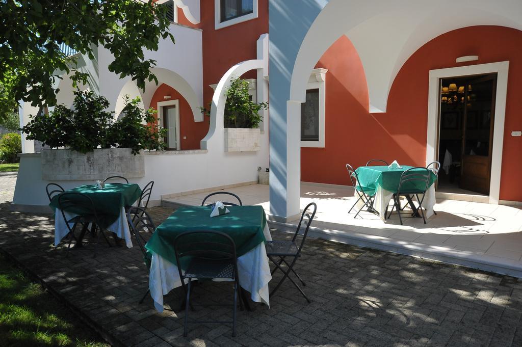 Relais Casabella Pensionat Martina Franca Eksteriør billede