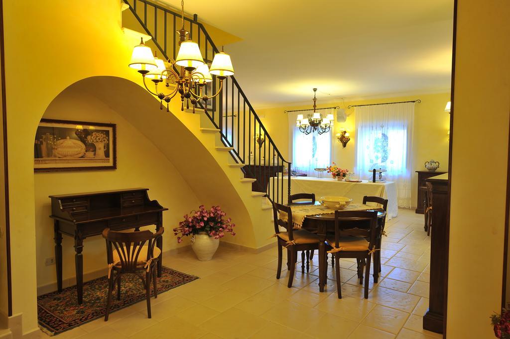 Relais Casabella Pensionat Martina Franca Eksteriør billede